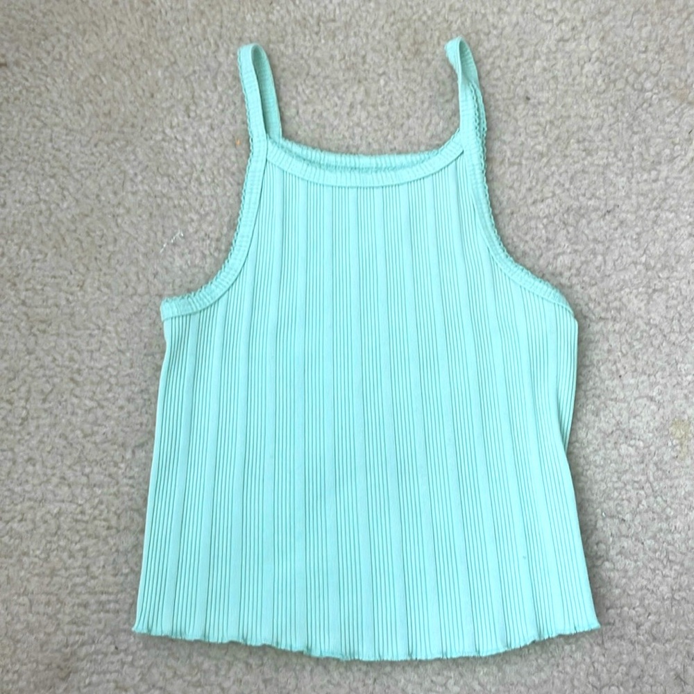 Aéropostale cropped tank top, high neck line, pastel sea foam green color